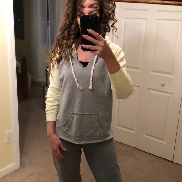ocean club Tops - ** 5 FOR 25.******So soft hoodie